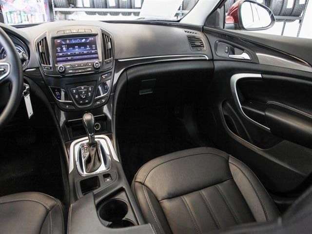 2017 Buick REGAL Sport Touring 4dr Sedan